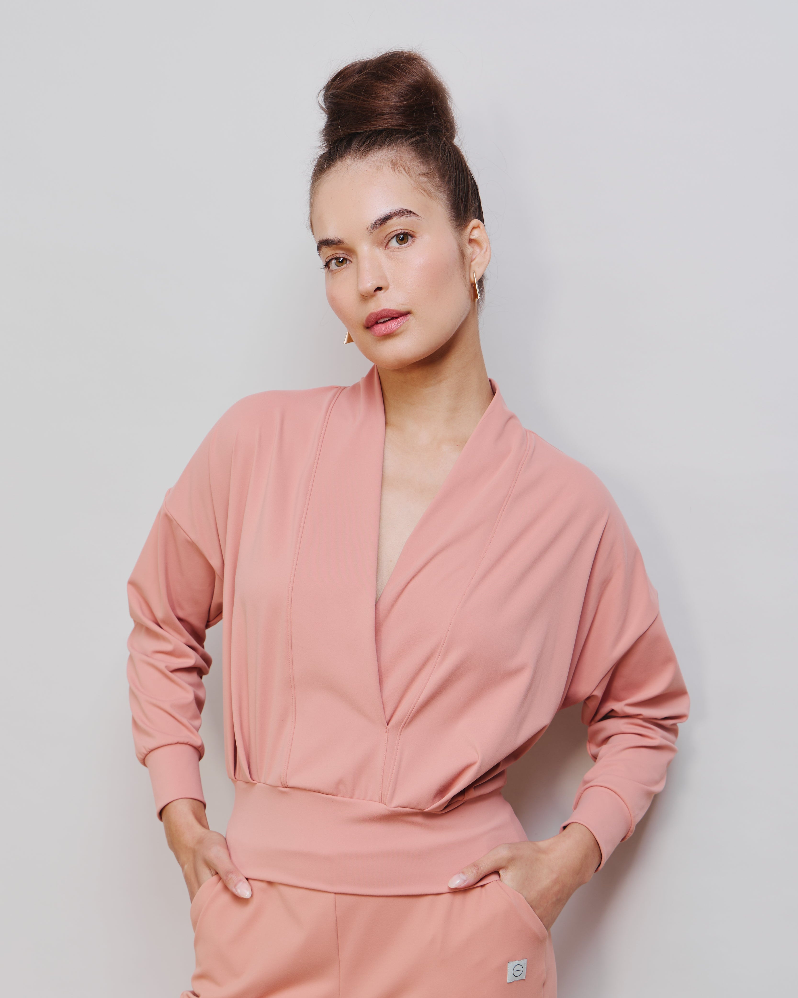 Court Sport Stretch Pullover